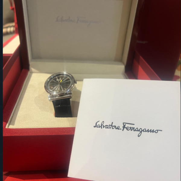 Salvador Ferragamo classic RRP 999 - Classic Black Leather