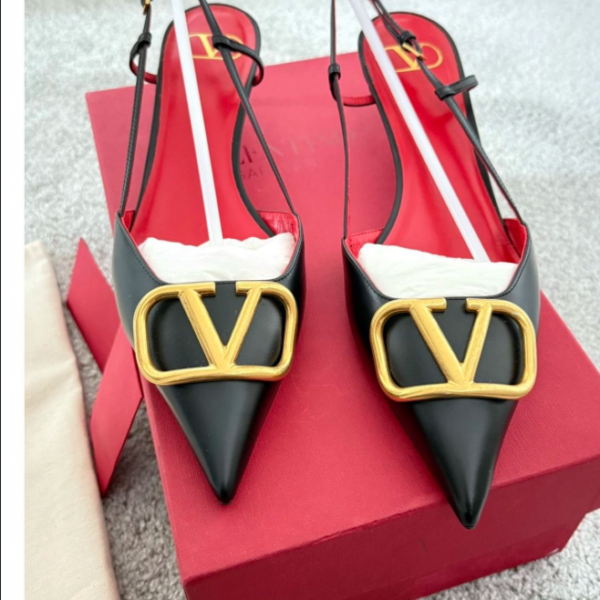 VALENTINO GARAVANI- VLogo leather heels
